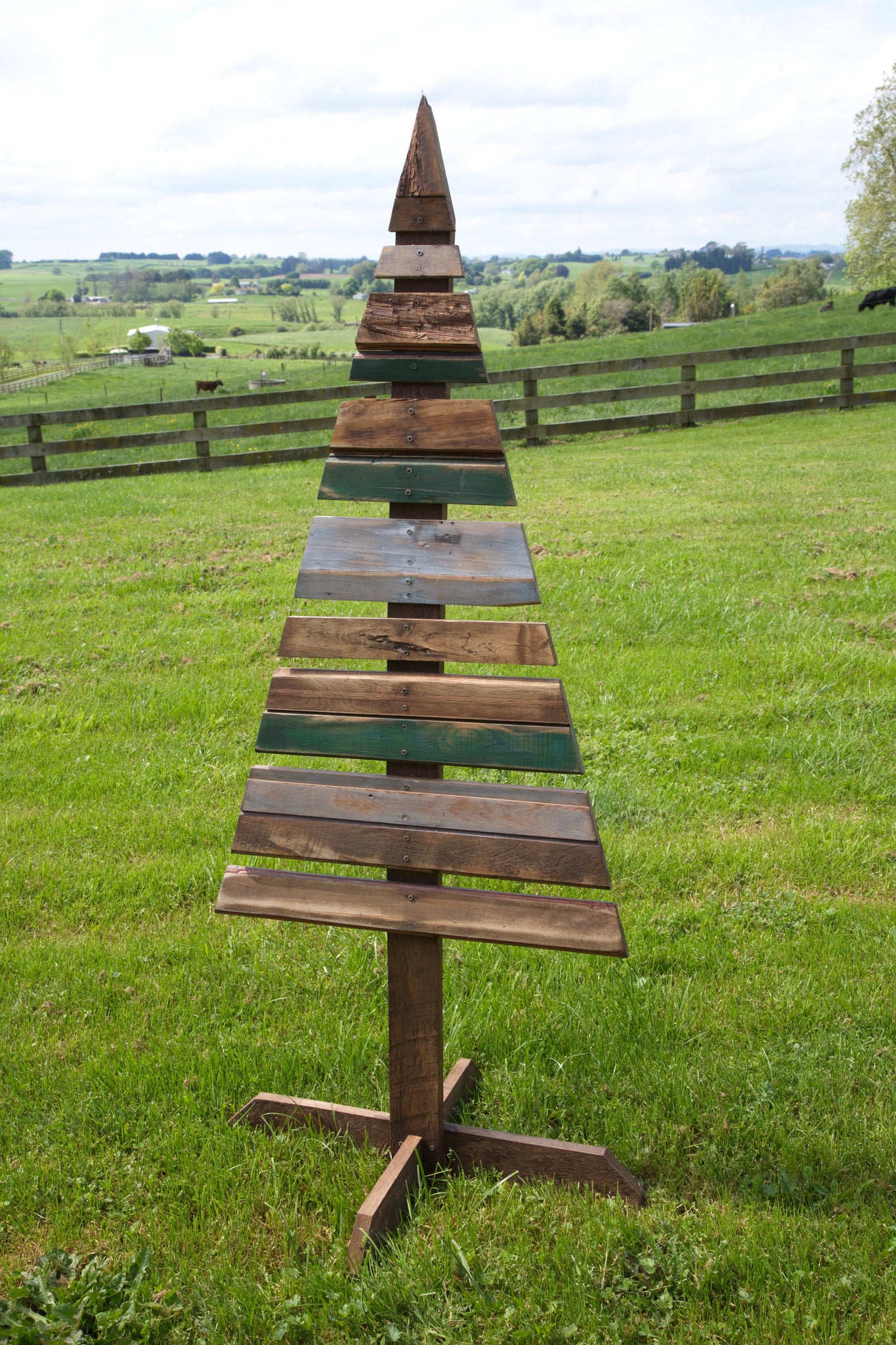 Rimu Christmas Tree - Large